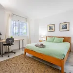 APT Puerto Banus II